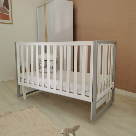 Детская кроватка Angelo Lux -12 с маятником белый/серый фото