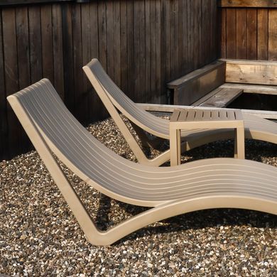 Комплект із 2 шезлонгів Siesta Slim + Стіл Siesta Ocean Side Table Бежевий фото