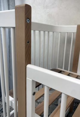 Детская кроватка Эльза без матраса белая с натуральными вставками